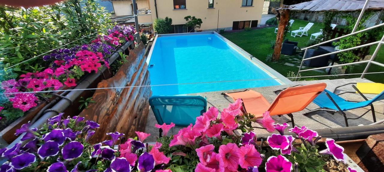 La Terrazza Casa Vacanza Carenno Esterno foto
