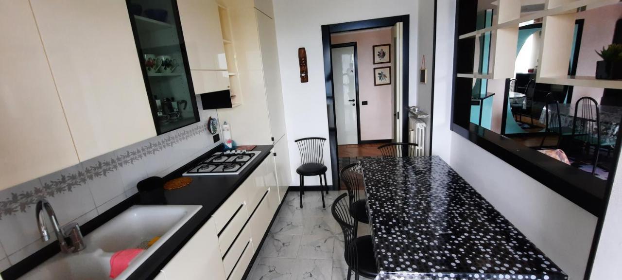 La Terrazza Casa Vacanza Carenno Esterno foto