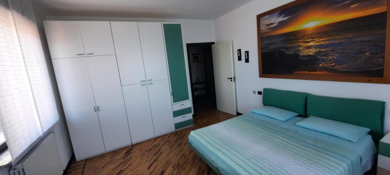 La Terrazza Casa Vacanza Carenno Esterno foto