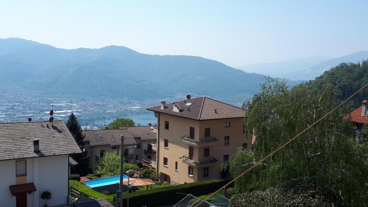 La Terrazza Casa Vacanza Carenno Esterno foto