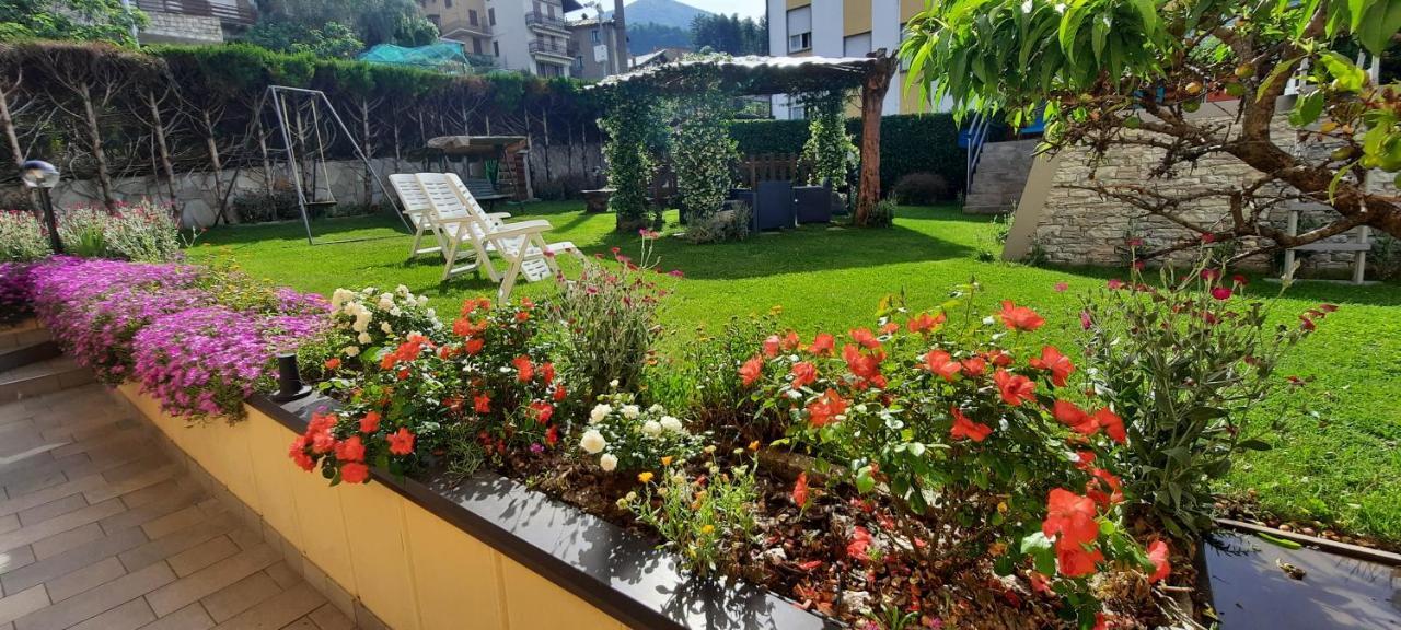 La Terrazza Casa Vacanza Carenno Esterno foto