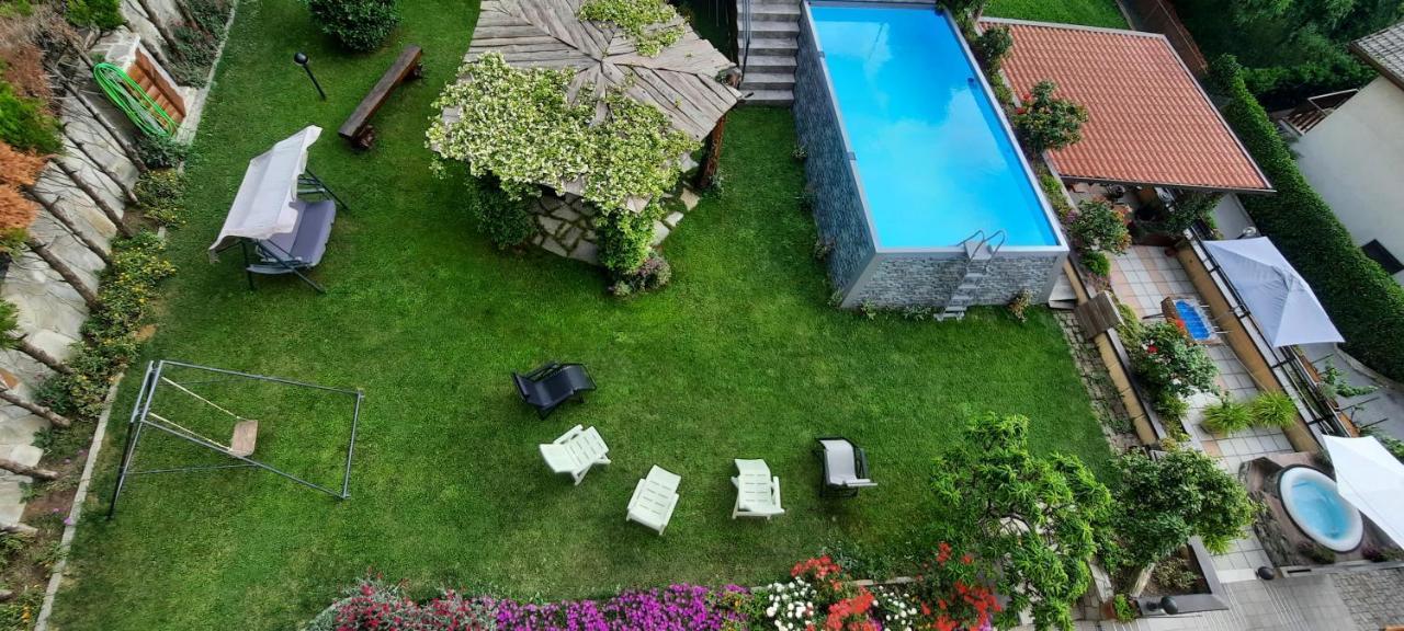 La Terrazza Casa Vacanza Carenno Esterno foto